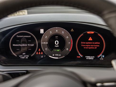 Certified 2025 Porsche Cayenne E-Hybrid image 26