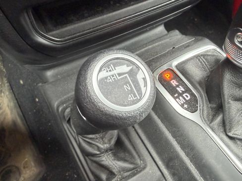 Used 2021 Jeep Wrangler Sport AWD/4WD image 17