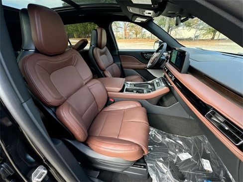 New 2026 Lincoln Aviator Reserve image 27