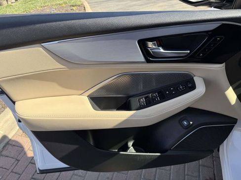 Used 2023 Acura MDX FWD image 10