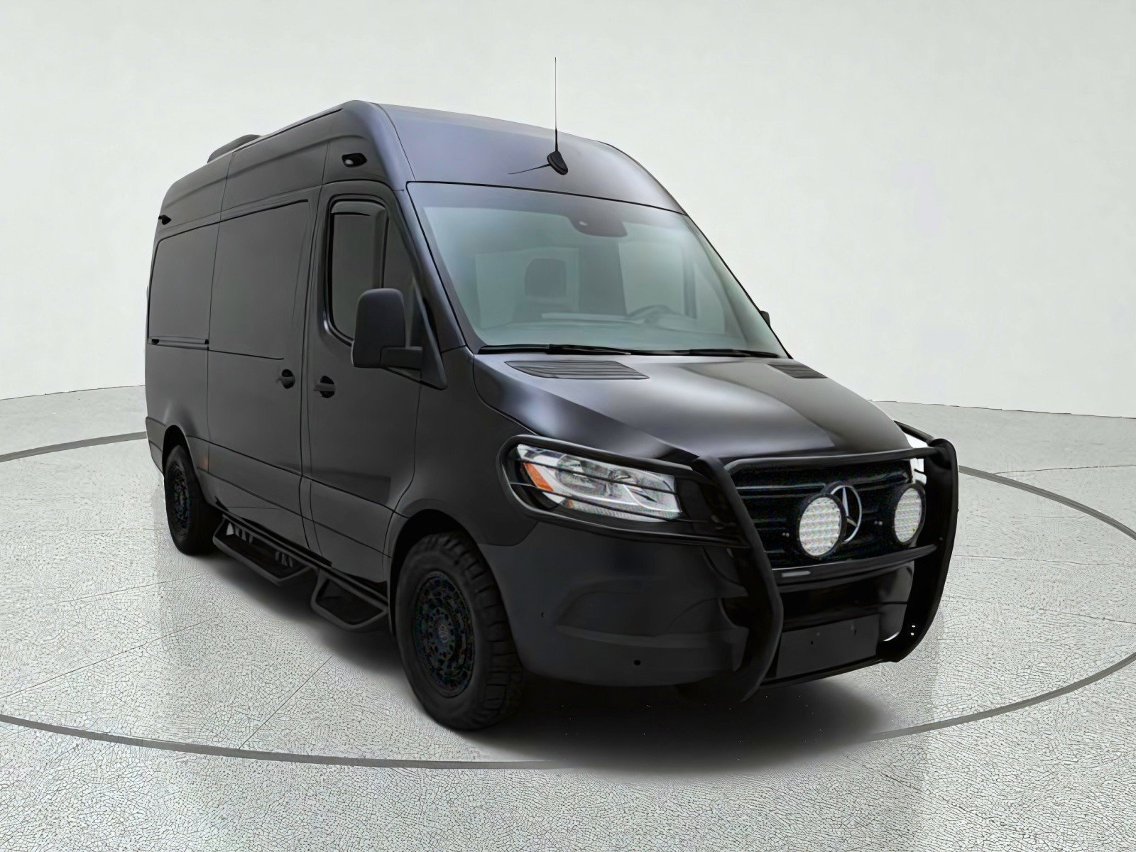 Used 2023 Mercedes-Benz Sprinter 2500 image 4
