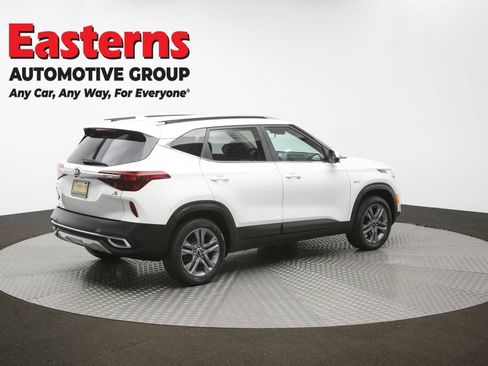 Used 2021 Kia Seltos S AWD/4WD image 40