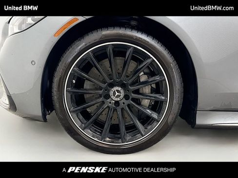 Used 2023 Mercedes-Benz S 580 4MATIC Sedan image 2