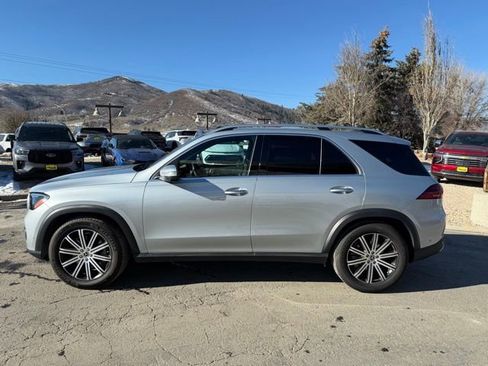 Used 2025 Mercedes-Benz GLE 450 4MATIC image 11