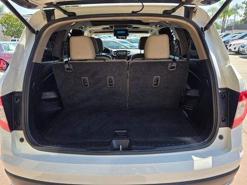 Used 2021 Honda Pilot Elite image 19