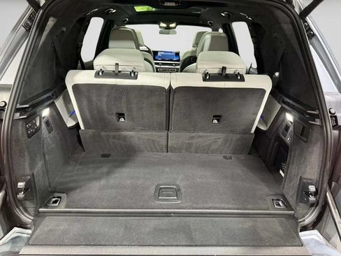 Used 2024 BMW X7 xDrive40i w/ Premium Package AWD/4WD image 34