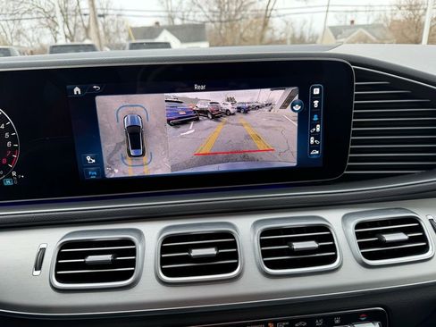 Used 2024 Mercedes-Benz GLE 450e 4MATIC image 28