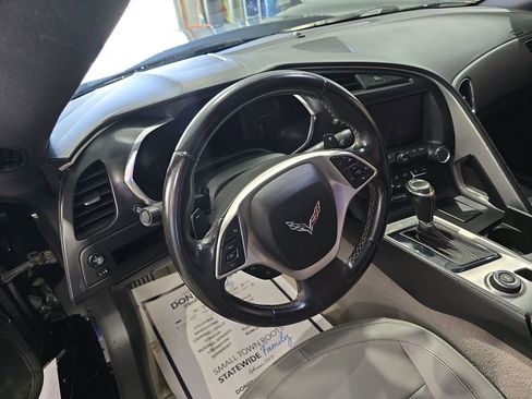 Used 2015 Chevrolet Corvette Stingray Coupe image 20