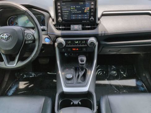 Used 2020 Toyota RAV4 XSE w/ XSE Grade Weather Package AWD/4WD image 18