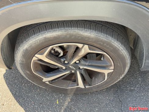 Used 2021 Chevrolet TrailBlazer RS w/ Technology Package image 8