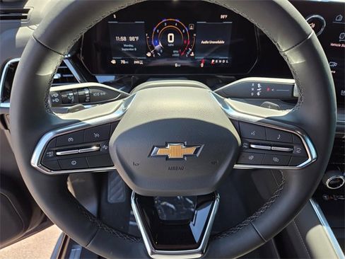 New 2025 Chevrolet Suburban Premier image 11