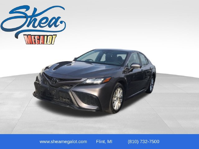 Used 2024 Toyota Camry SE FWD image 1