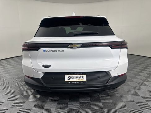 New 2026 Chevrolet Equinox EV LT image 5