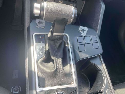 Used 2021 Ford Escape SE w/ Convenience Package AWD/4WD image 12