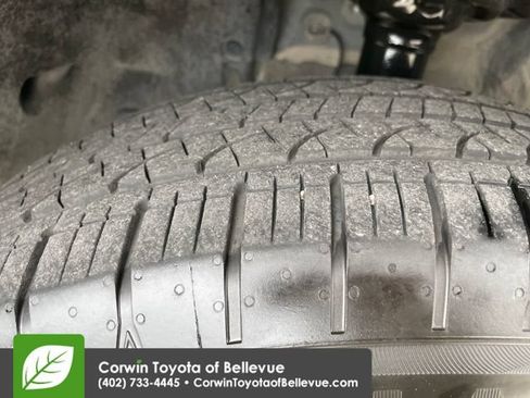 Used 2025 Subaru Outback AWD/4WD image 42