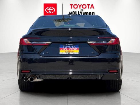 New 2026 Toyota Camry Hybrid FWD image 5