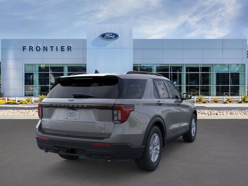 New 2026 Ford Explorer Active AWD/4WD image 8