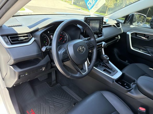 Used 2022 Toyota RAV4 XLE Premium FWD image 12
