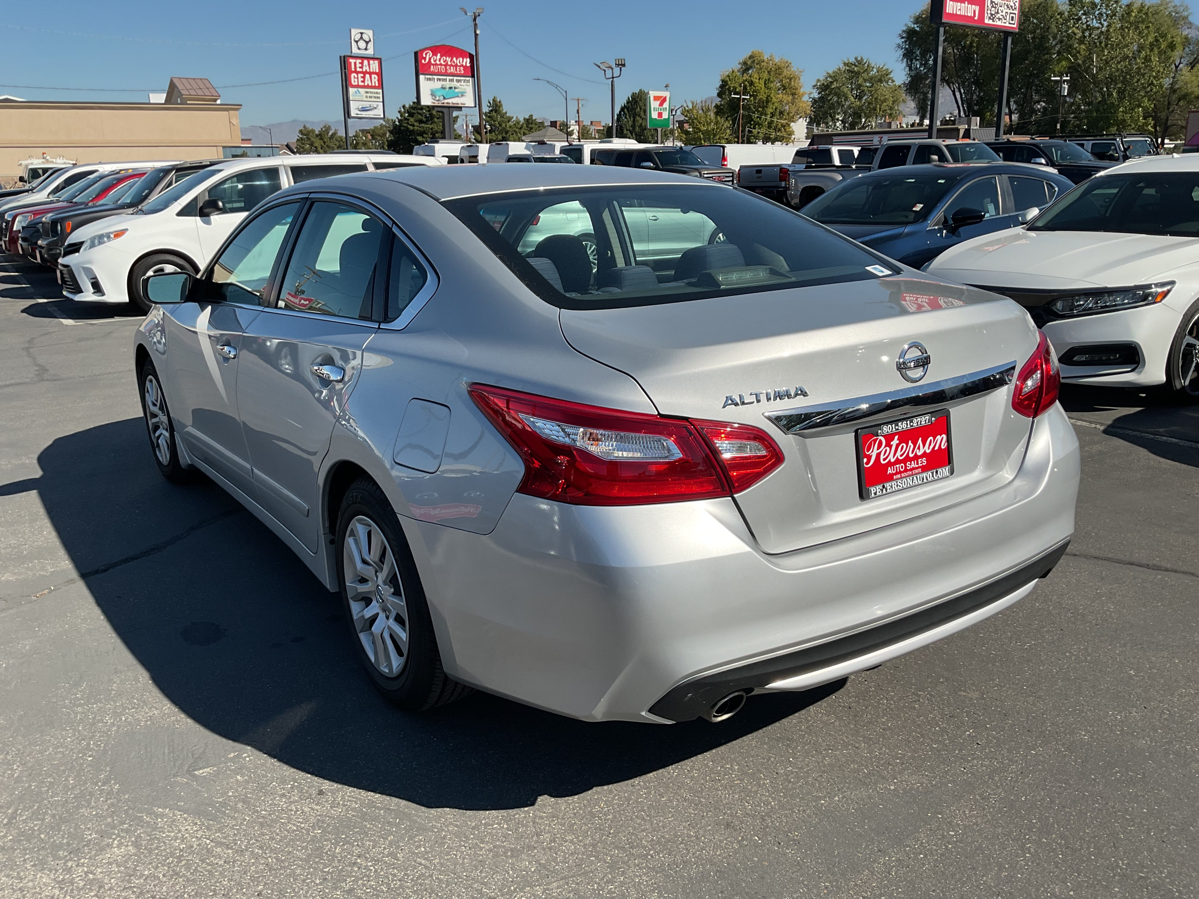Used 2017 Nissan Altima 2.5 S w/ Power Driver Seat Package FWD image 7