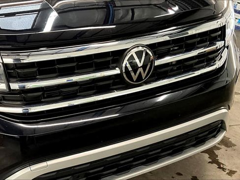 Used 2023 Volkswagen Atlas SE w/ Panoramic Sunroof Package image 33