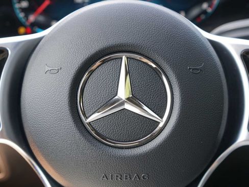 Used 2021 Mercedes-Benz GLA 250 4MATIC image 14