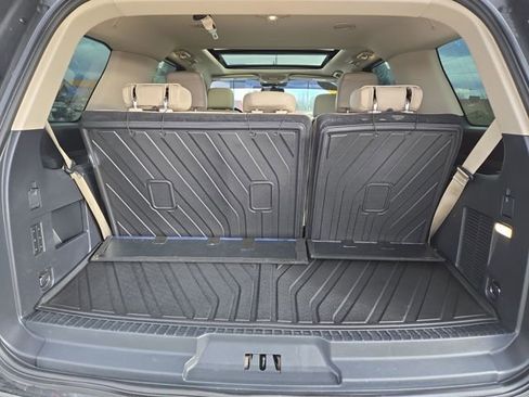 Used 2022 Ford Expedition Limited image 34