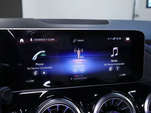 Used 2021 Mercedes-Benz GLA 250 4MATIC w/ Premium Package image 33