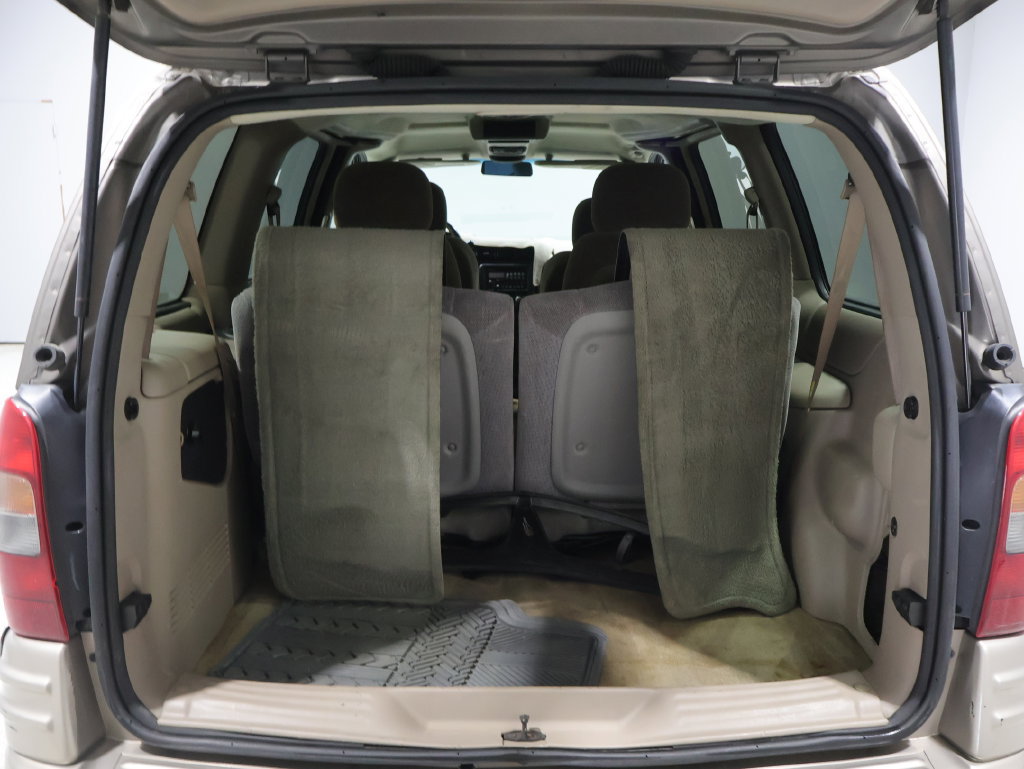 Used 2004 Pontiac Montana Extended w/ Convenience Package #2 FWD image 12