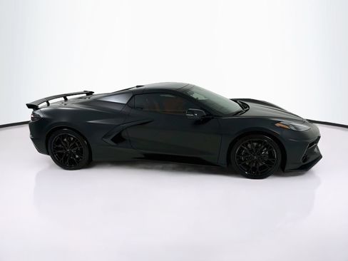Used 2025 Chevrolet Corvette Stingray Premium Conv w/ Z51 Performance Package RWD image 9