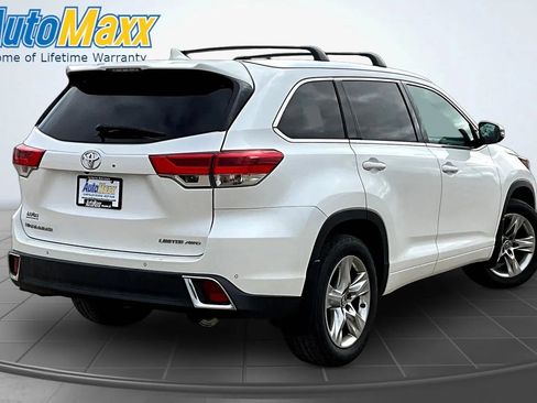 Used 2019 Toyota Highlander Limited AWD/4WD image 6