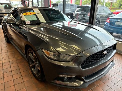 Used 2016 Ford Mustang Premium RWD image 1