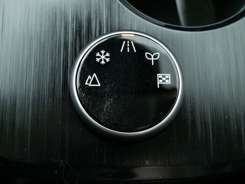 Used 2025 Nissan Rogue Platinum w/ Platinum Premium Package image 26