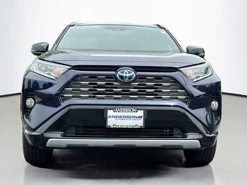 Used 2019 Toyota RAV4 XSE w/ XSE Weather Package AWD/4WD image 16