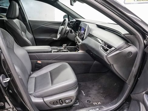 Used 2024 Lexus RX 350 FWD w/ Technology Package image 17