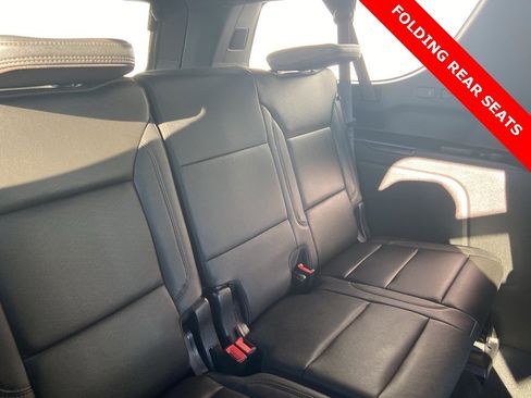 Certified 2024 Chevrolet Suburban High Country w/ Advanced Technology Package image 12