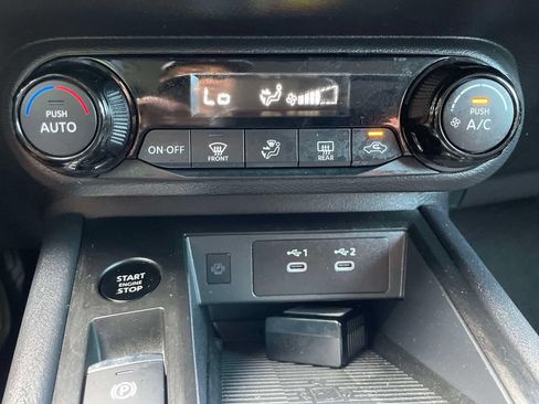 Used 2026 Nissan Kicks SV FWD image 26