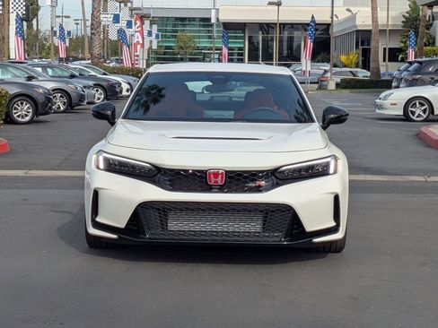 Used 2025 Honda Civic Type R image 2