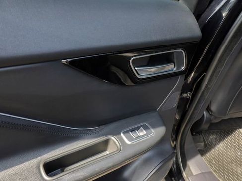 Used 2020 Jaguar F-PACE Premium image 42