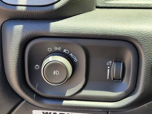 New 2026 RAM 5500 Tradesman w/ Chrome Appearance Group AWD/4WD image 23