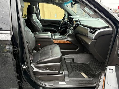 Used 2015 Chevrolet Suburban LTZ image 31