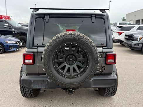 Used 2019 Jeep Wrangler Unlimited Sport S AWD/4WD image 19