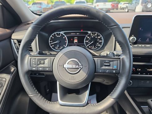 Used 2023 Nissan Rogue SV w/ SV Premium B Package AWD/4WD image 20