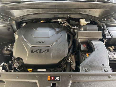 Certified 2025 Kia Telluride LX FWD image 27
