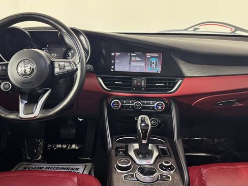 Used 2020 Alfa Romeo Giulia Ti w/ Active Blind Spot Package RWD image 33
