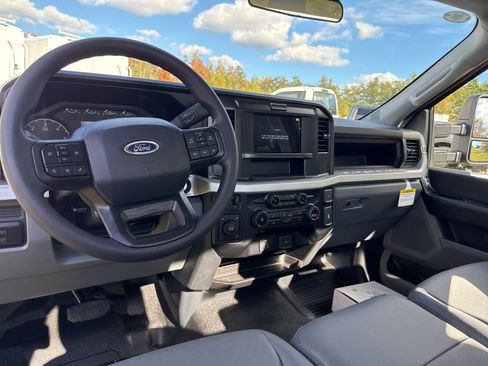 New 2026 Ford F550 4x4 Regular Cab Super Duty w/ Snow Plow Prep Package image 17