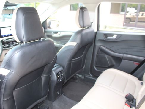 Used 2021 Ford Escape SEL FWD image 25