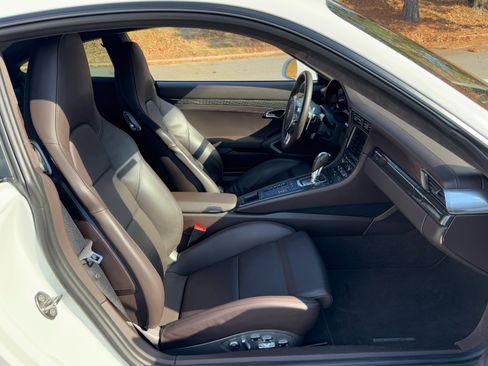 Used 2014 Porsche 911 Turbo S image 42