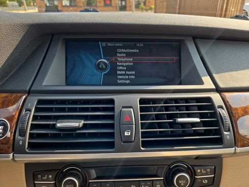 Used 2011 BMW X5 xDrive50i image 30