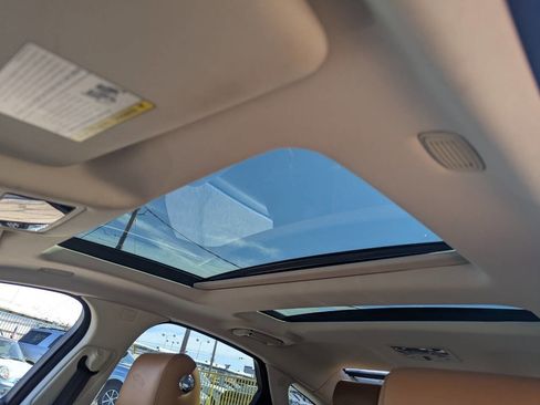 Used 2019 Jaguar XJ R-Sport image 31