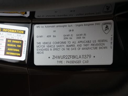 Used 2019 Lamborghini Huracan LP 580-2 RWD image 28